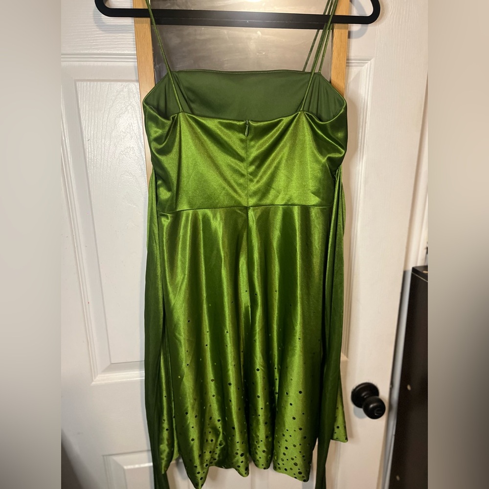 Le Chateau Formal Green Dress, Cocktail Dress, Prom, Size 7/8. - Picture 3 of 12